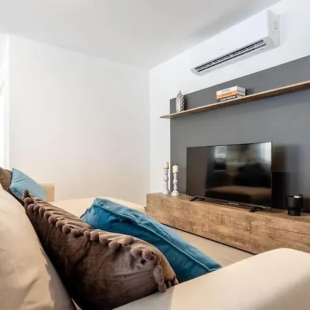Bright And Spacious 2 Bedroom Apartamento